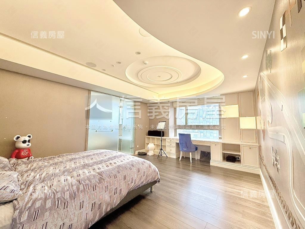 中港一方四房四衛三平車房屋室內格局與周邊環境