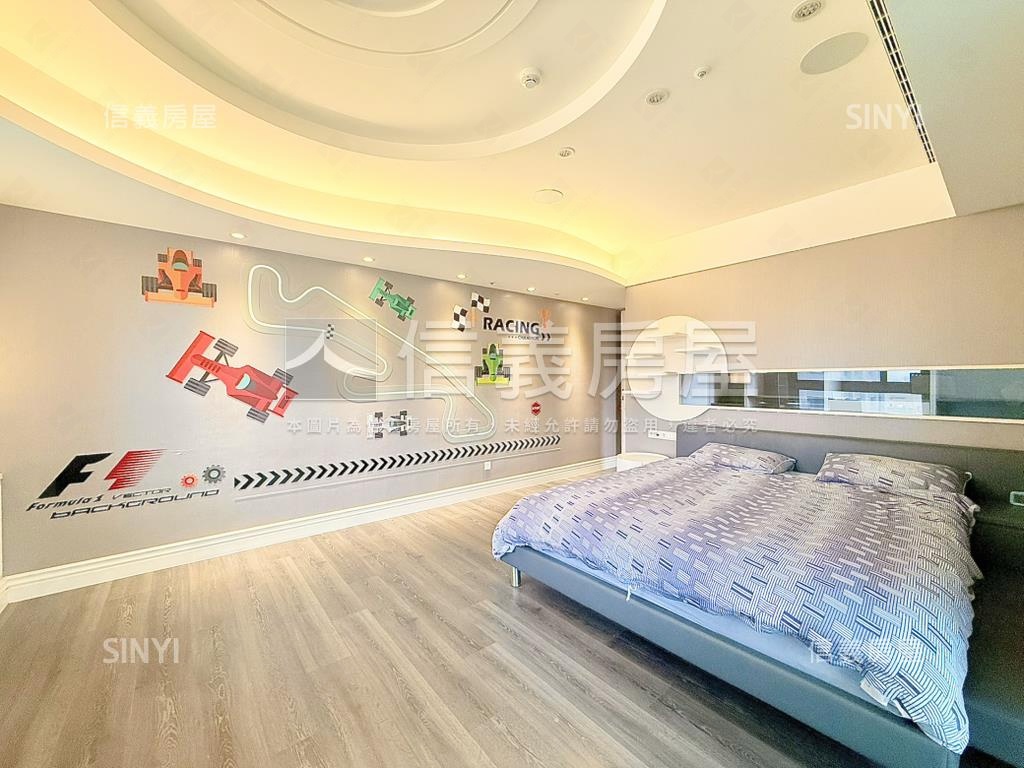 中港一方四房四衛三平車房屋室內格局與周邊環境