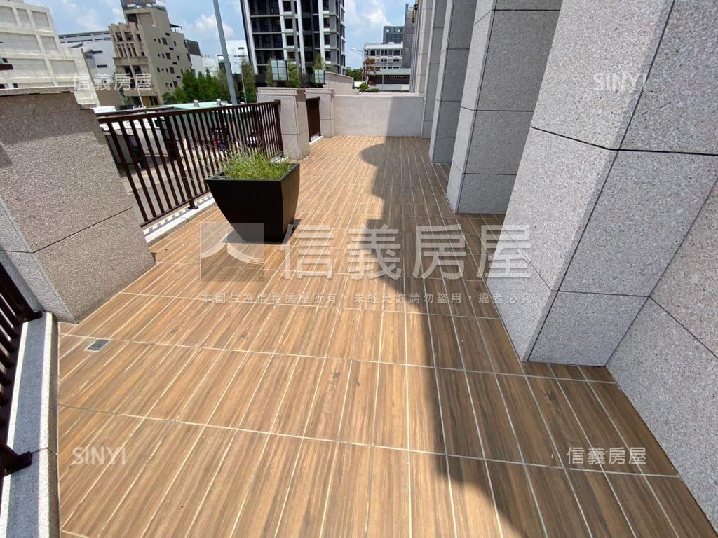 單元三朝南角間店墅房屋室內格局與周邊環境