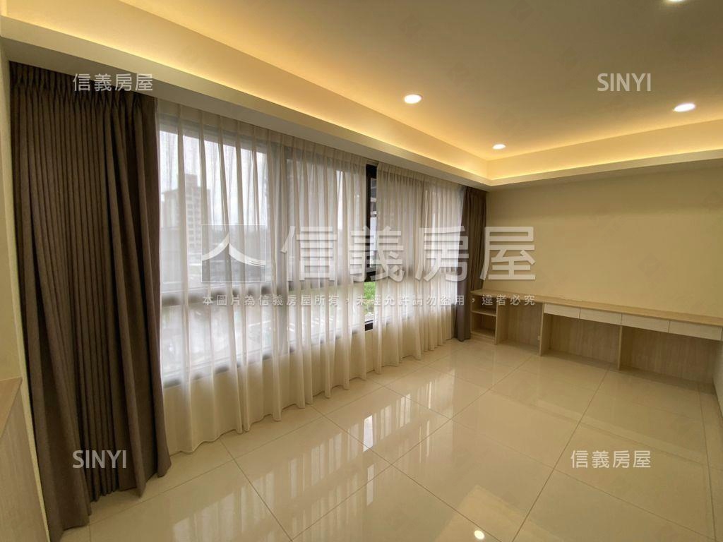 單元三朝南角間店墅房屋室內格局與周邊環境