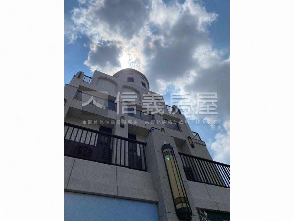 單元三朝南角間店墅房屋室內格局與周邊環境