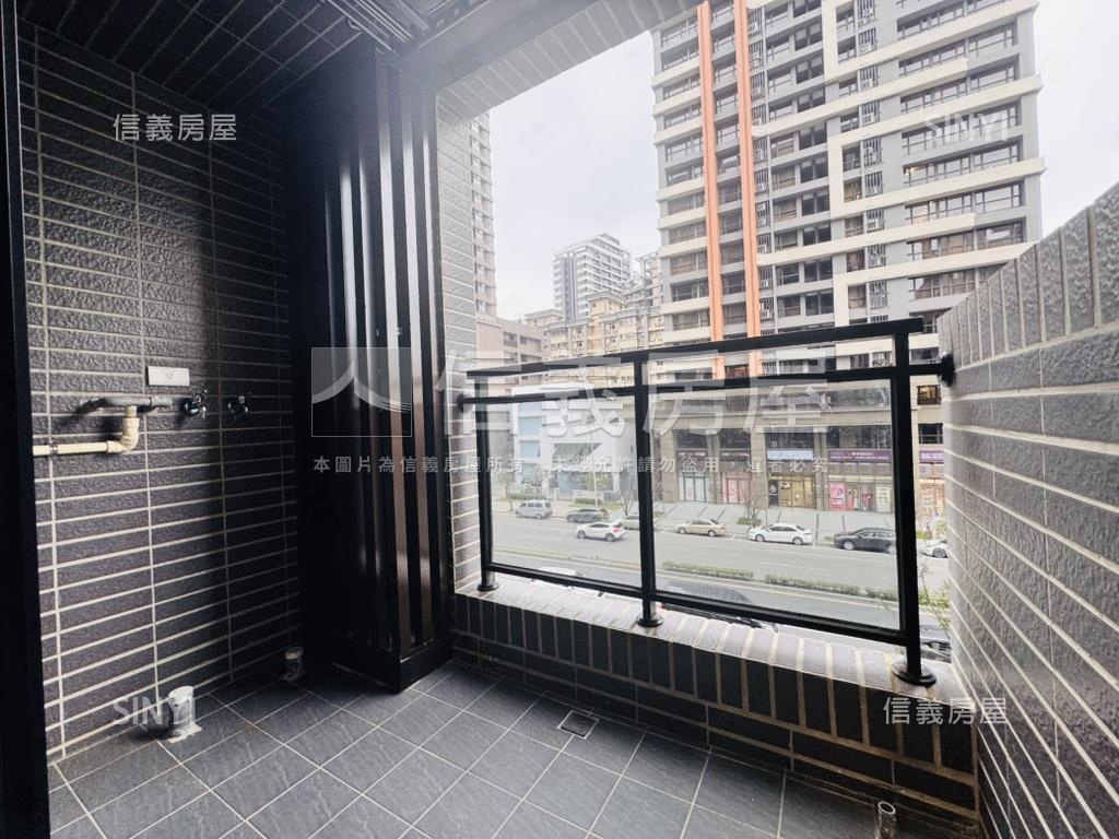 築禾忠孝苑二房平面車位房屋室內格局與周邊環境