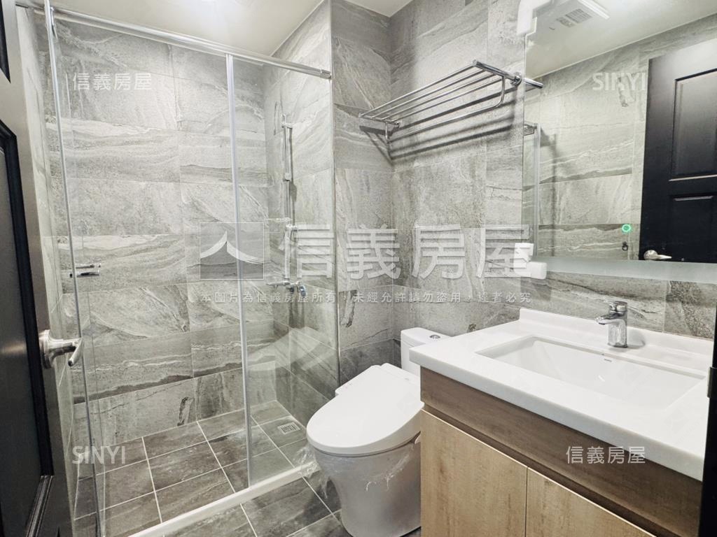 築禾忠孝苑二房平面車位房屋室內格局與周邊環境