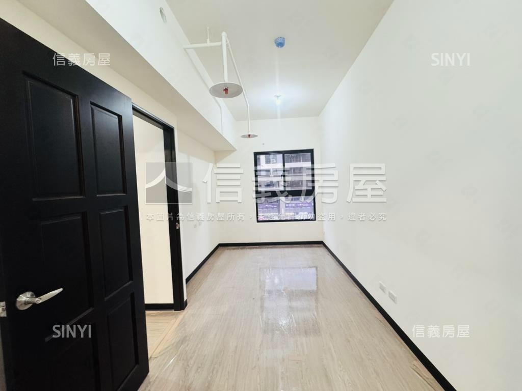 築禾忠孝苑二房平面車位房屋室內格局與周邊環境