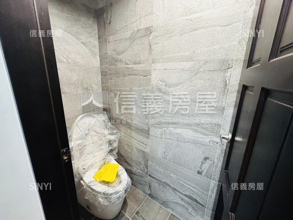 築禾忠孝苑二房平面車位房屋室內格局與周邊環境