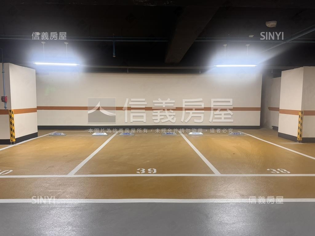 築禾忠孝苑二房平面車位房屋室內格局與周邊環境