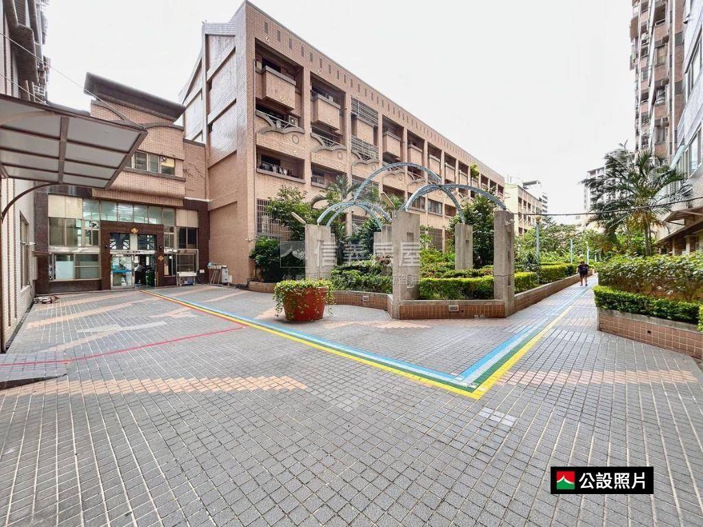 美麗殿經典一大房有陽台讚房屋室內格局與周邊環境