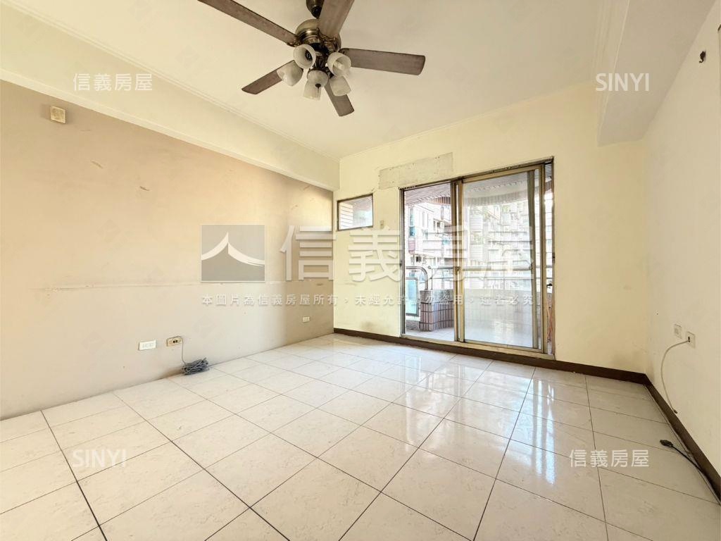 衛武國家採光高樓四房平車房屋室內格局與周邊環境