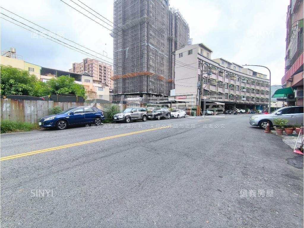 近捷運騎樓面寬店住房屋室內格局與周邊環境