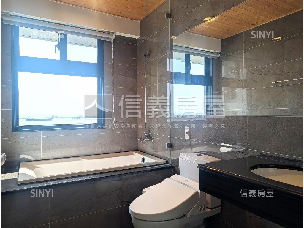 高大特區邊間海景三房平車房屋室內格局與周邊環境