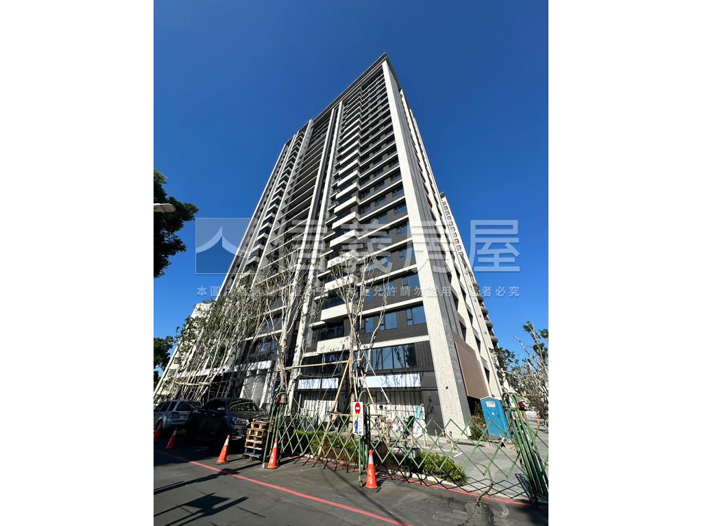 画世代新美齊店面房屋室內格局與周邊環境