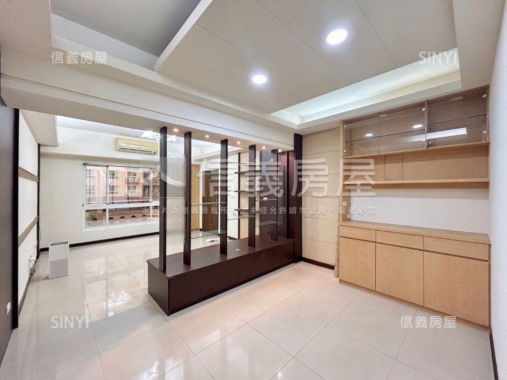 爵士悅三房附平面車位房屋室內格局與周邊環境