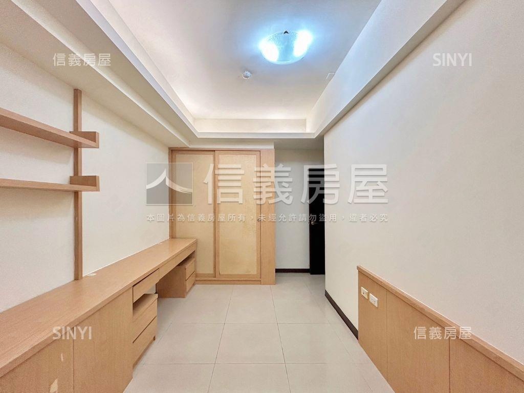 爵士悅三房附平面車位房屋室內格局與周邊環境