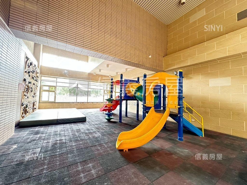 爵士悅三房附平面車位房屋室內格局與周邊環境