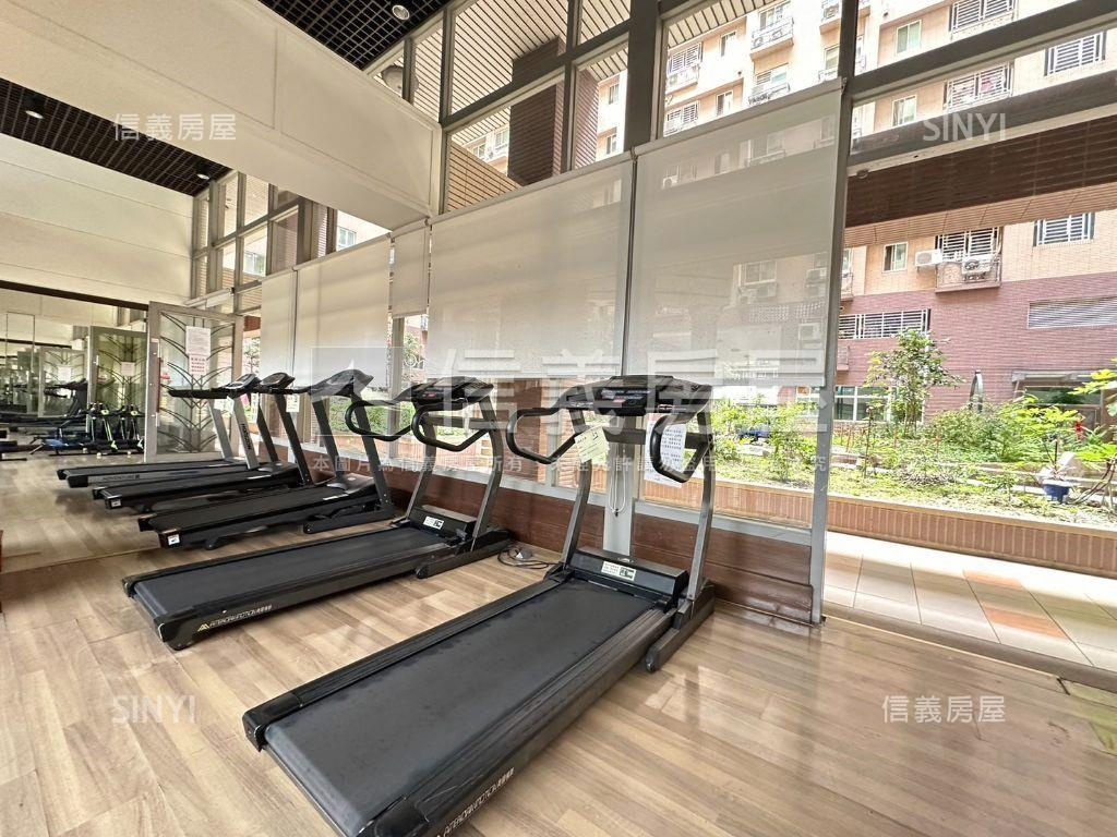 爵士悅三房附平面車位房屋室內格局與周邊環境