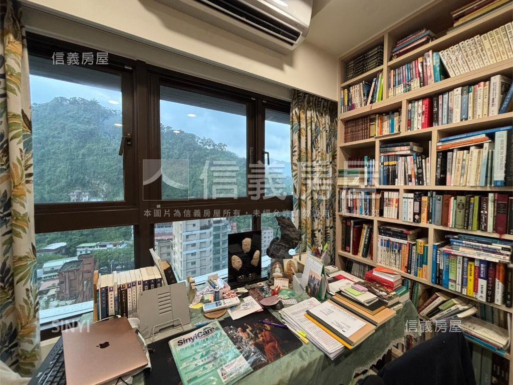 新店捷運高樓山景兩房成家房屋室內格局與周邊環境