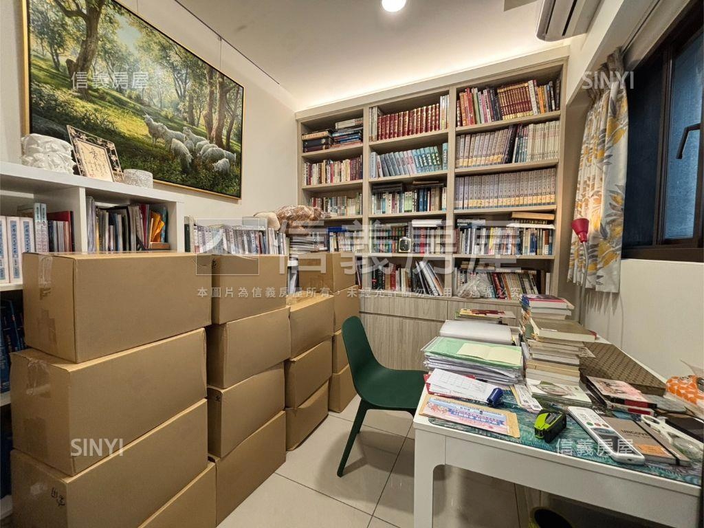 新店捷運高樓山景兩房成家房屋室內格局與周邊環境