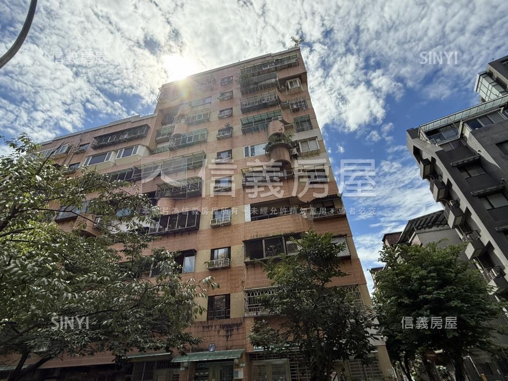 明湖國宅高樓層四房邊間房屋室內格局與周邊環境