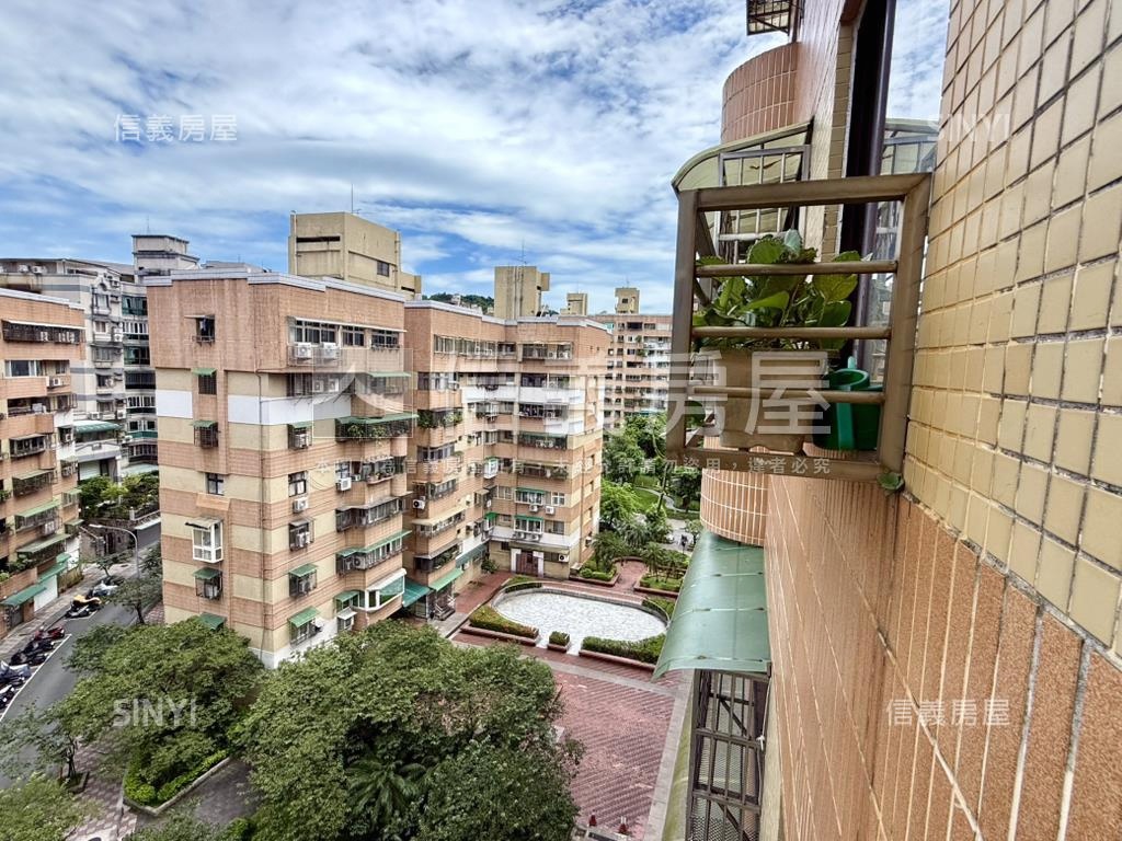明湖國宅高樓層四房邊間房屋室內格局與周邊環境