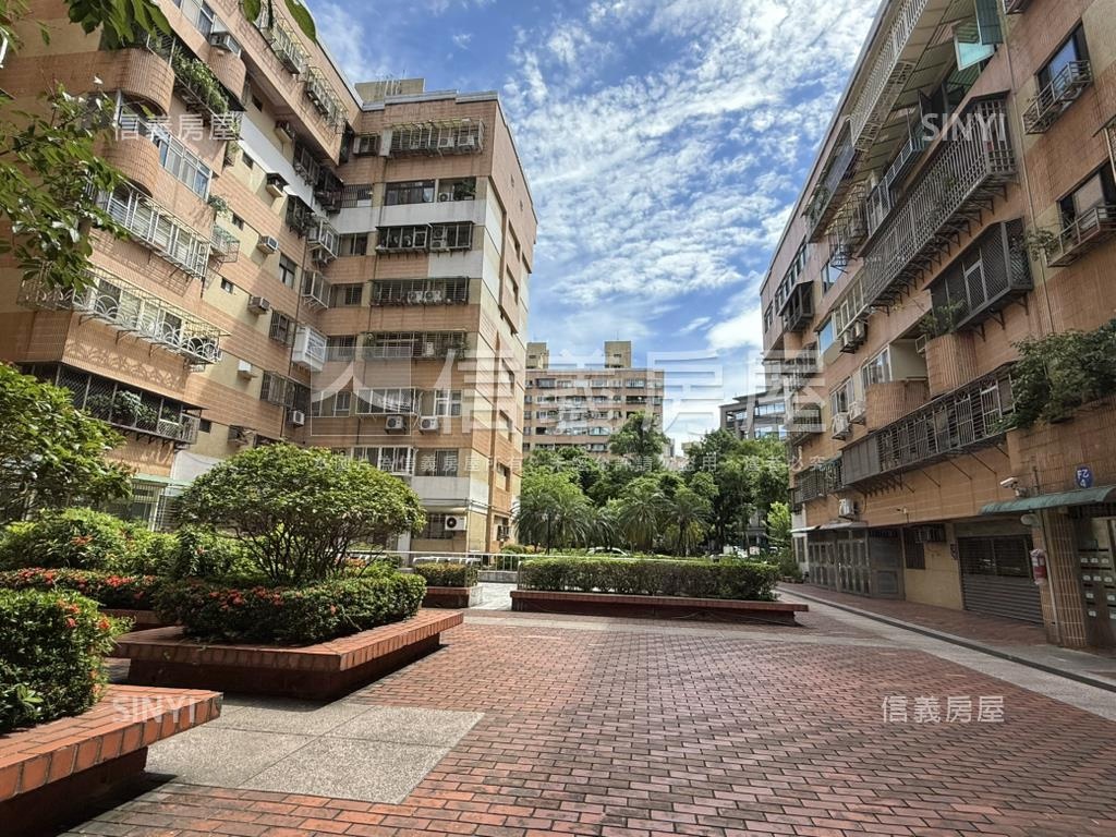 明湖國宅高樓層四房邊間房屋室內格局與周邊環境