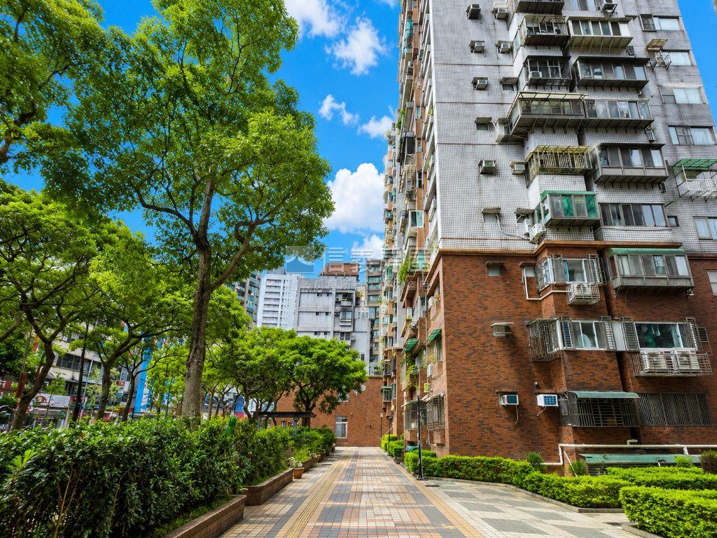 綠隄新婚首購置產美居房屋室內格局與周邊環境