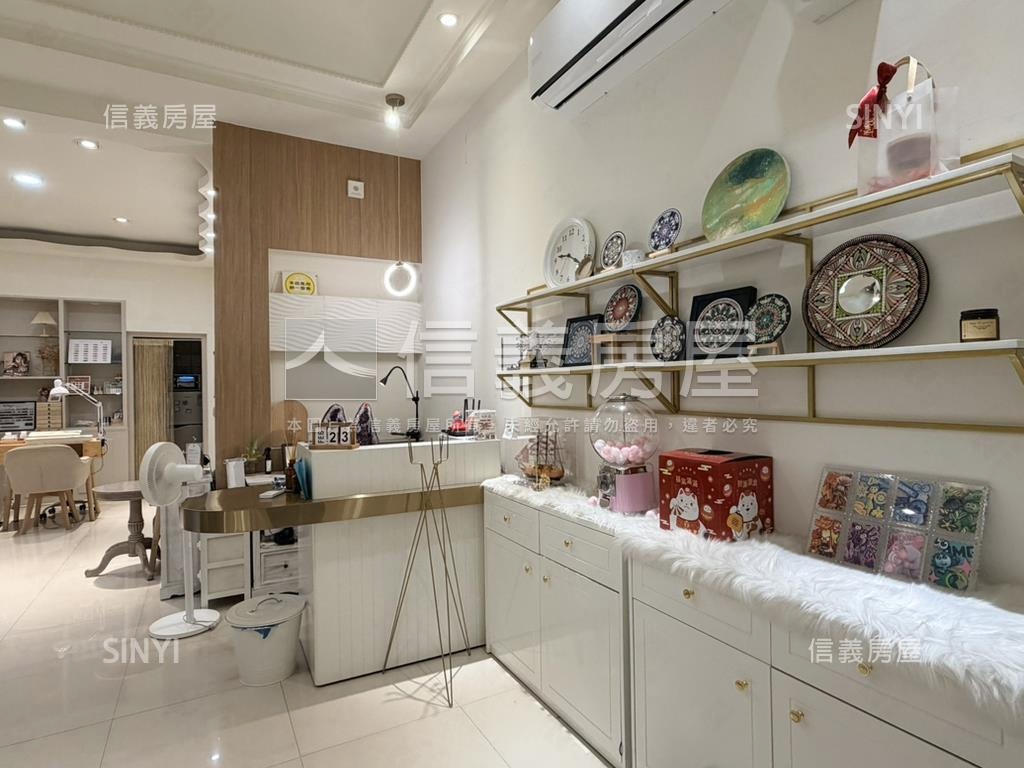 近捷運大面寬精美裝潢角店房屋室內格局與周邊環境