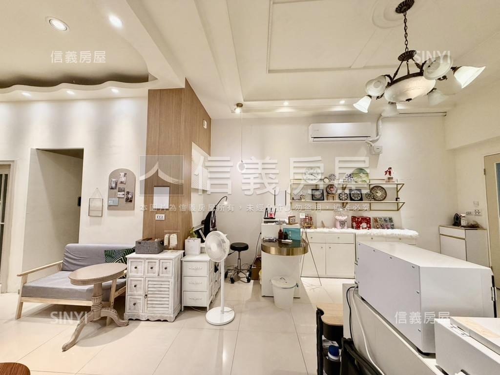 近捷運大面寬精美裝潢角店房屋室內格局與周邊環境