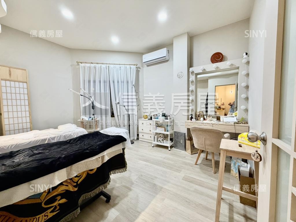 近捷運大面寬精美裝潢角店房屋室內格局與周邊環境