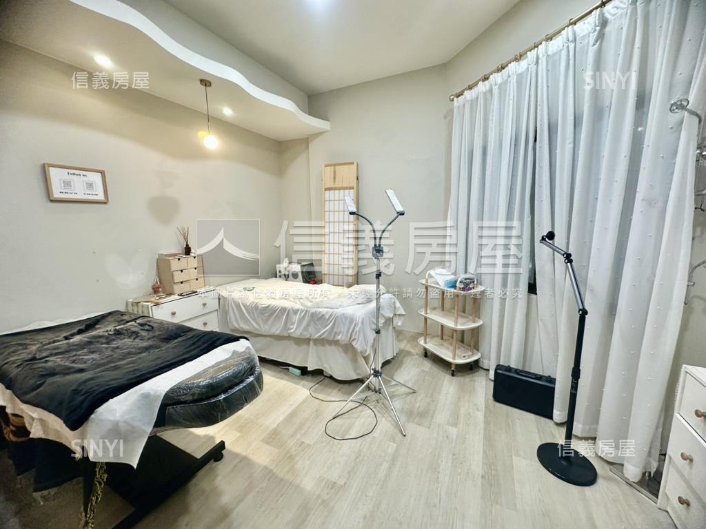 近捷運大面寬精美裝潢角店房屋室內格局與周邊環境