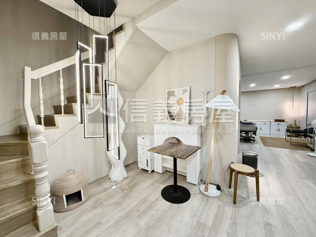 近捷運大面寬精美裝潢角店房屋室內格局與周邊環境