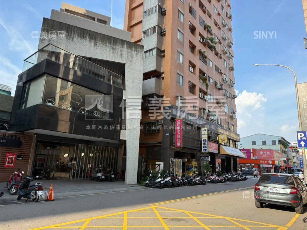 五期熱鬧店面附車位房屋室內格局與周邊環境