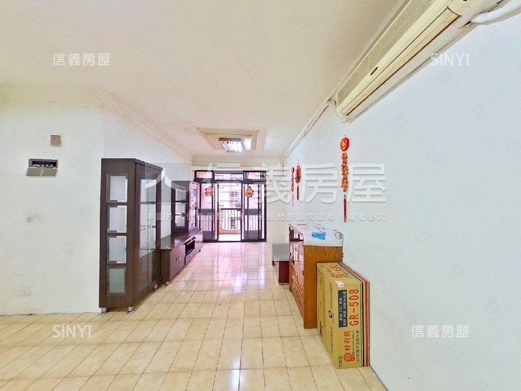專任輔大捷運站便宜３房房屋室內格局與周邊環境
