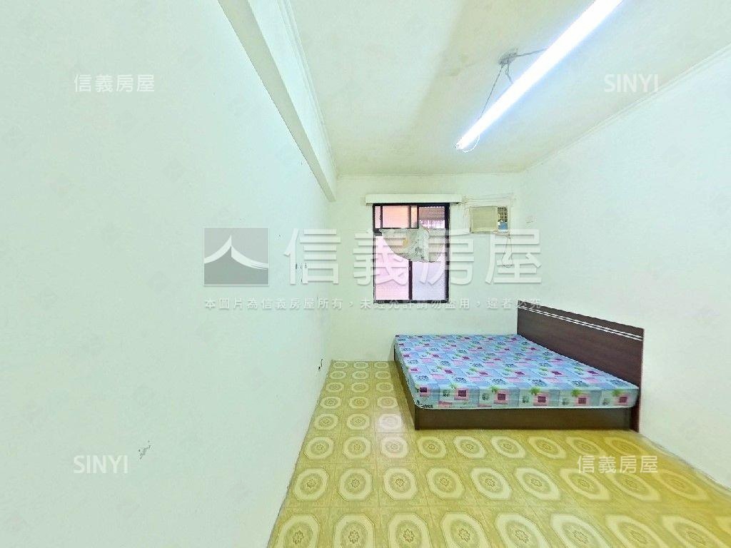 專任輔大捷運站便宜３房房屋室內格局與周邊環境