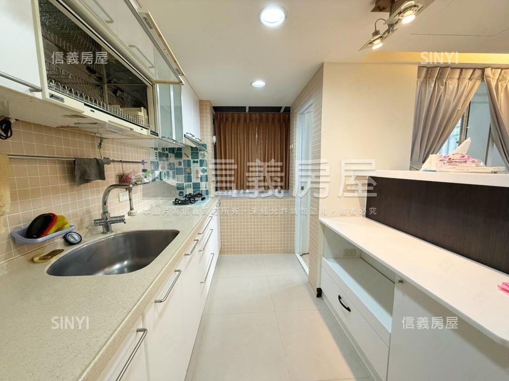 專任●天東邊間公寓２樓房屋室內格局與周邊環境