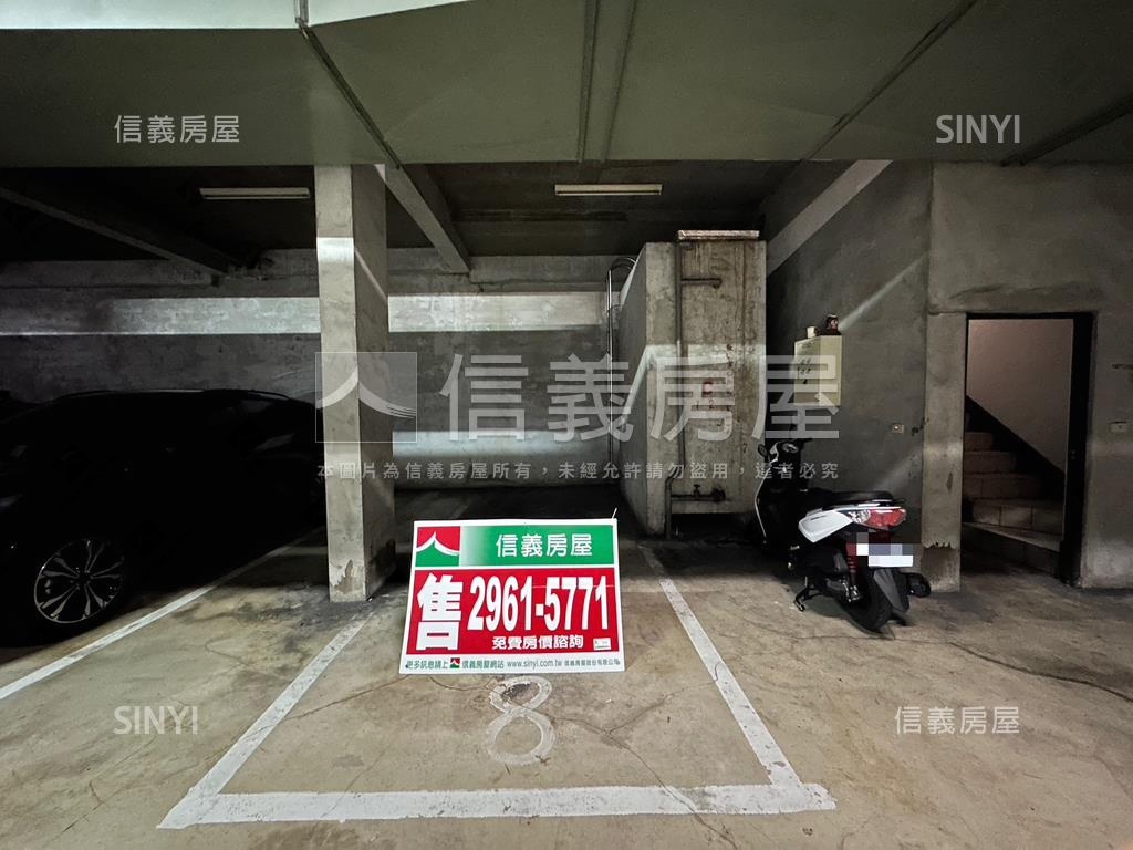 獨立產權坡道平面車位房屋室內格局與周邊環境