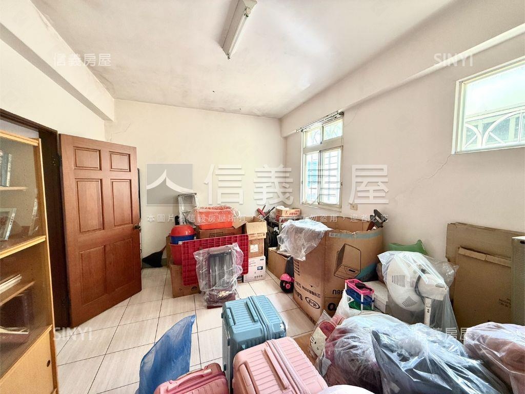 八德建國邊間美透天房屋室內格局與周邊環境