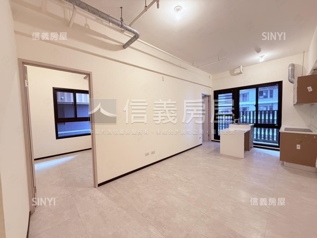 愛琴海２０樓邊間戶有車位房屋室內格局與周邊環境