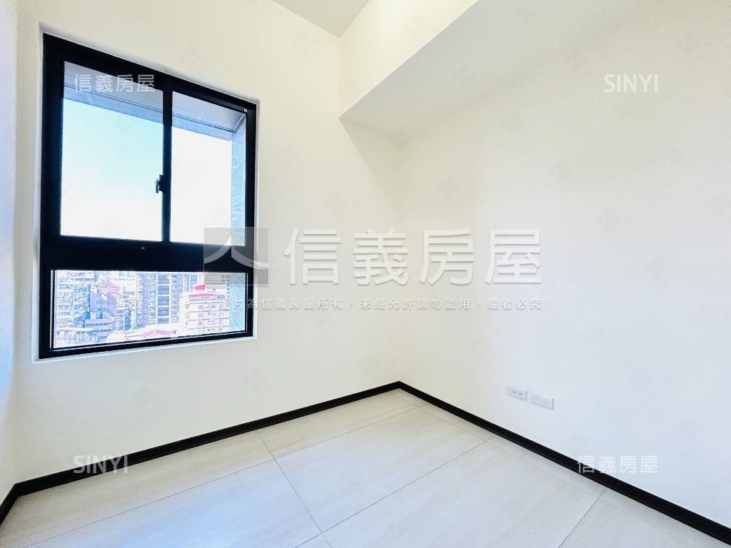 新碩兩房十三樓之一房屋室內格局與周邊環境