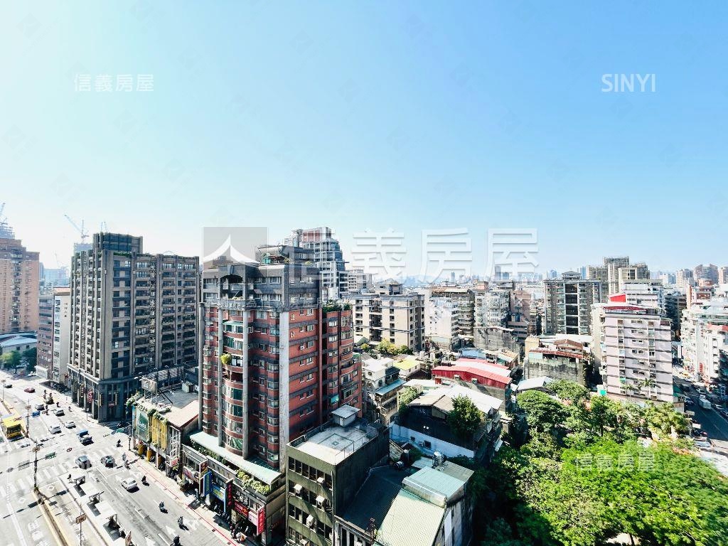 新碩兩房十三樓之一房屋室內格局與周邊環境