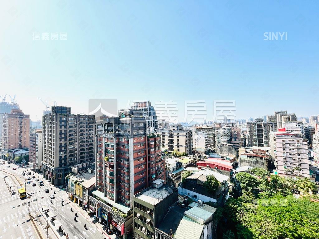 新碩兩房十三樓之一房屋室內格局與周邊環境