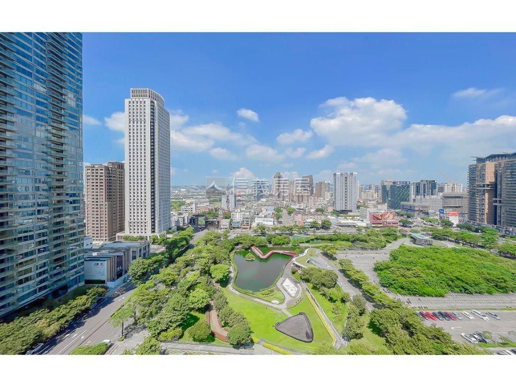 秋紅谷公園第一排高樓美屋房屋室內格局與周邊環境