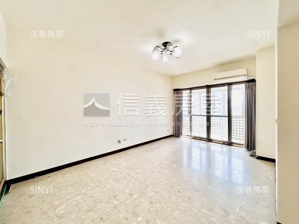 御景江山２房車位學區宅房屋室內格局與周邊環境