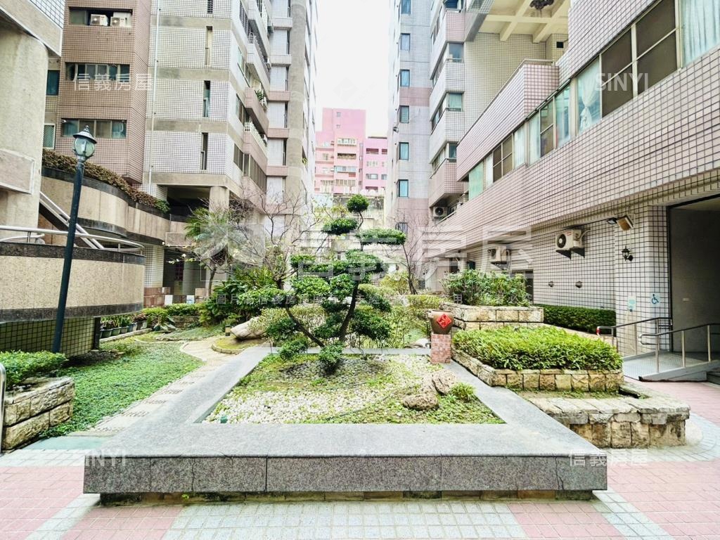 御景江山２房車位學區宅房屋室內格局與周邊環境