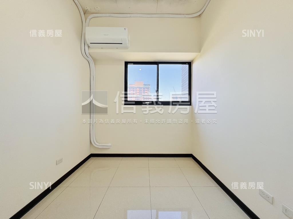 高樓閃亮捷市達房屋室內格局與周邊環境