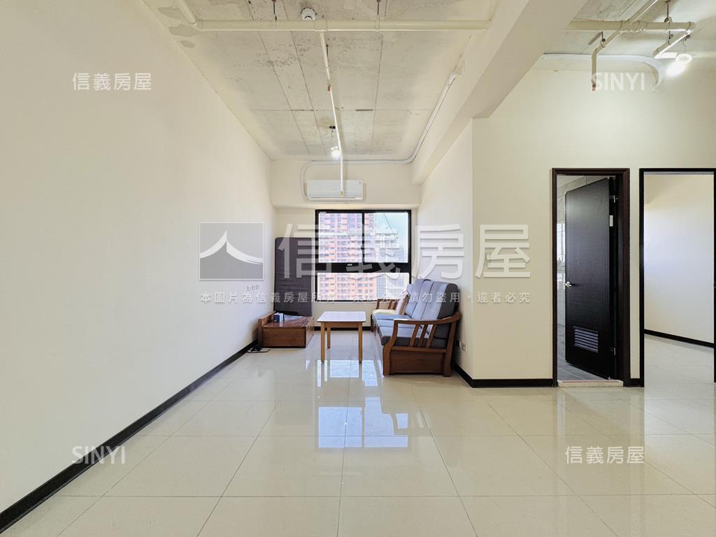 高樓閃亮捷市達房屋室內格局與周邊環境