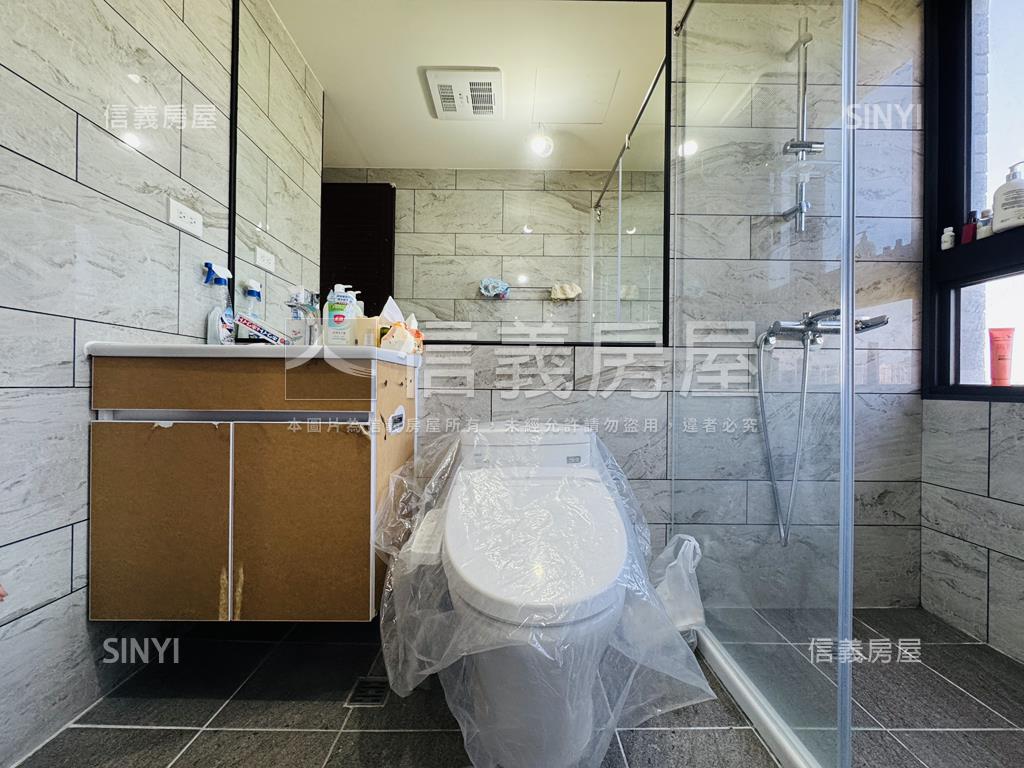 高樓閃亮捷市達房屋室內格局與周邊環境