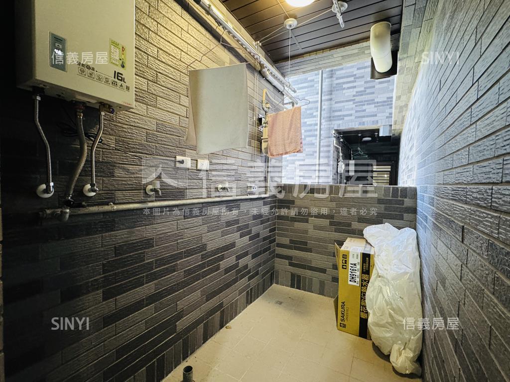 高樓閃亮捷市達房屋室內格局與周邊環境