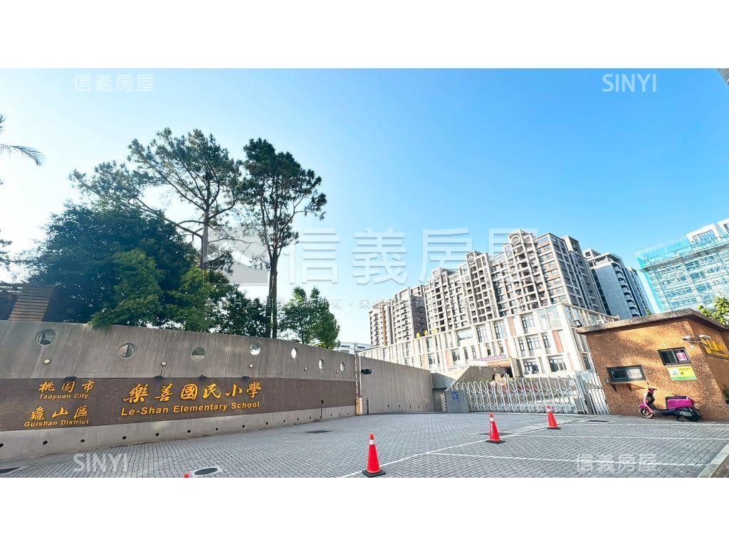 高樓閃亮捷市達房屋室內格局與周邊環境