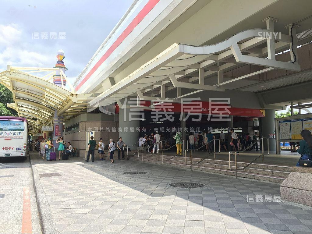 承德正馬路角窗金店面房屋室內格局與周邊環境