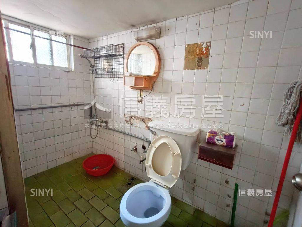 瑞隆商圈面寬店住公寓一樓房屋室內格局與周邊環境